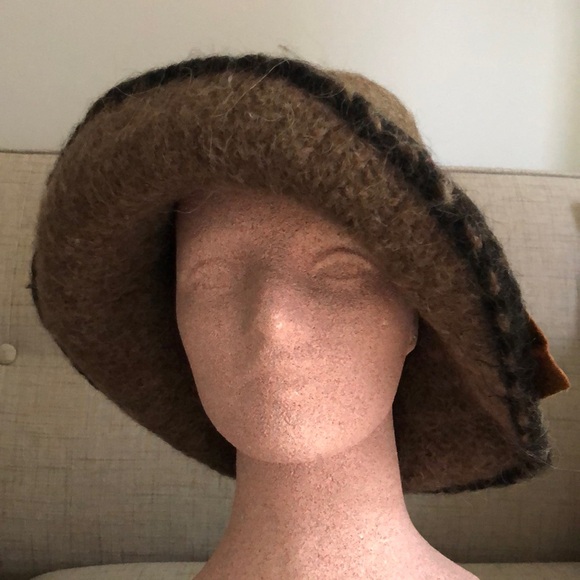 Felted Wool Hat Handmade Winter Cloche VTG EC Rare Find - Picture 2 of 14
